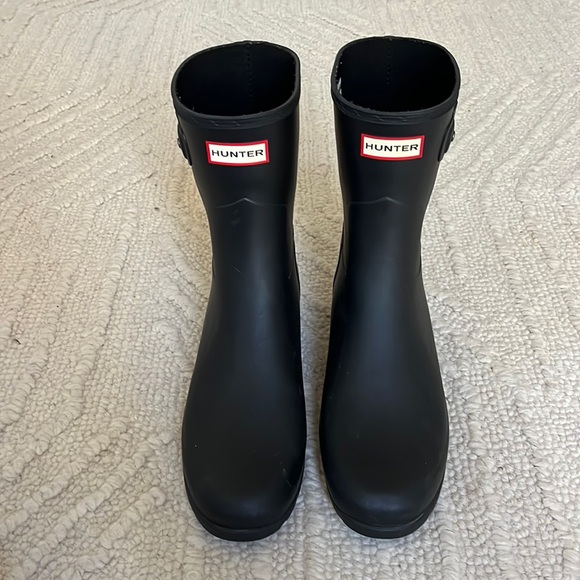 Hunter Shoes - Hunter Original Refined Short Black Rainboot Size 11